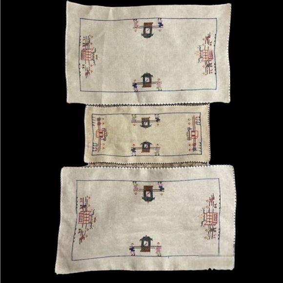 Vintage 60’s  Hand embroidered tray cloth Set (of 3) - Picture 1 of 11